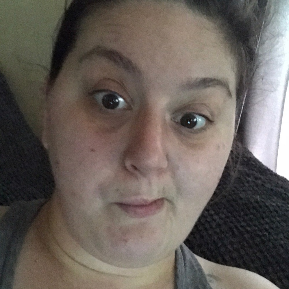 Meet your Posher, Lesly